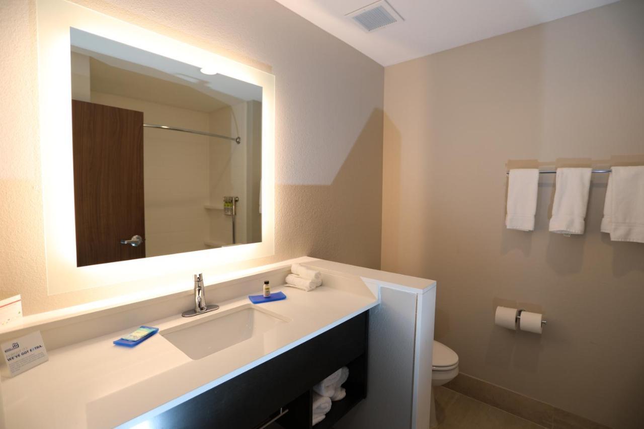 Holiday Inn Express & Suites - Forney By Ihg Экстерьер фото