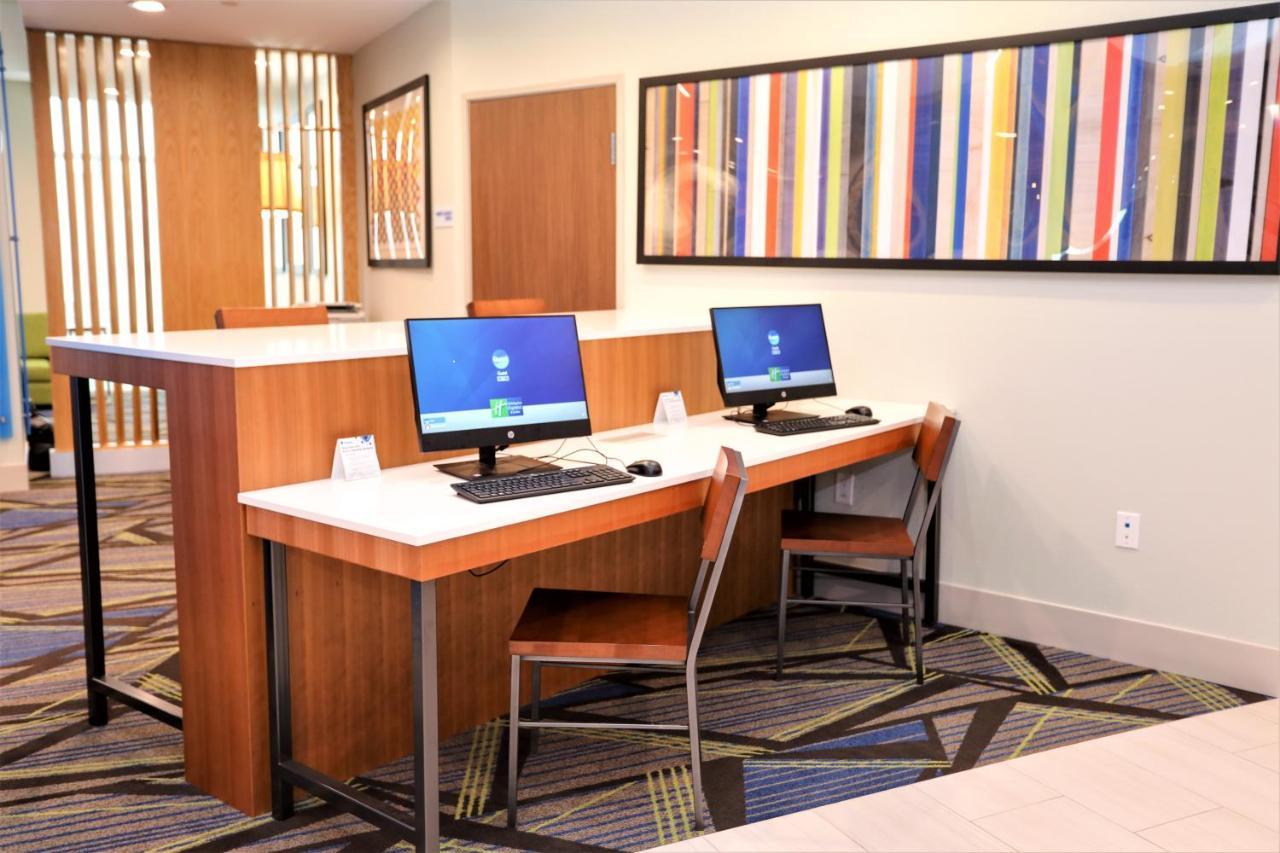 Holiday Inn Express & Suites - Forney By Ihg Экстерьер фото